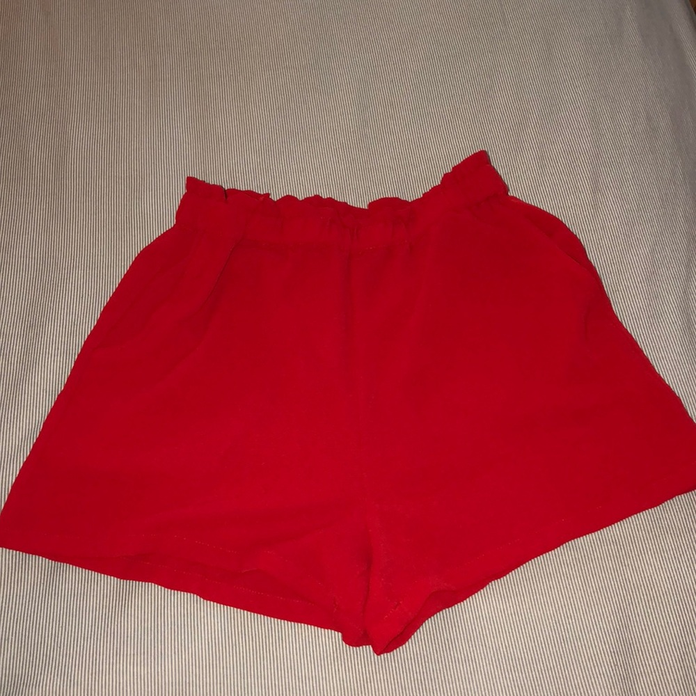 Synched waist shorts!! ❤️🤩